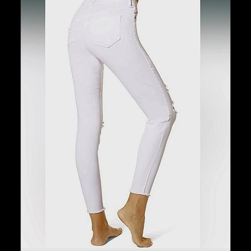 🚨3/$15! Hue NWOT White Jeggings - Picture 2 of 10